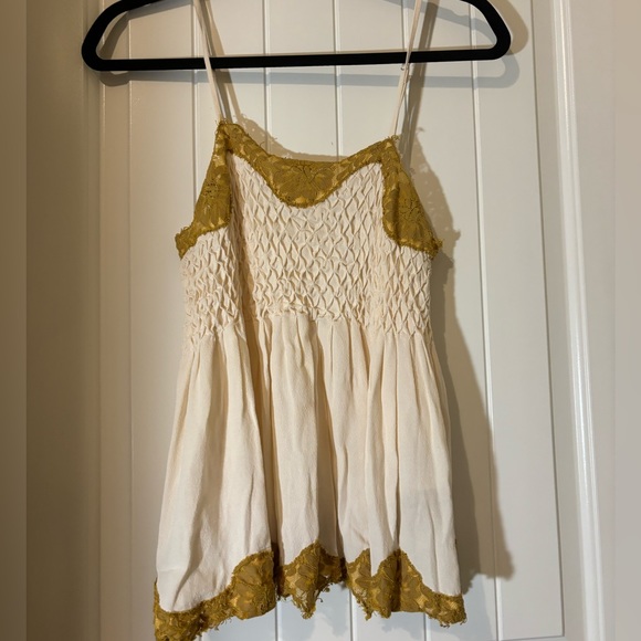 Miss Me Tops - Cream and Yellow lace top